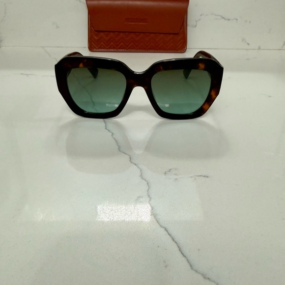 Missoni Women's Green and Brown Sunglasses - Picture 3 of 5